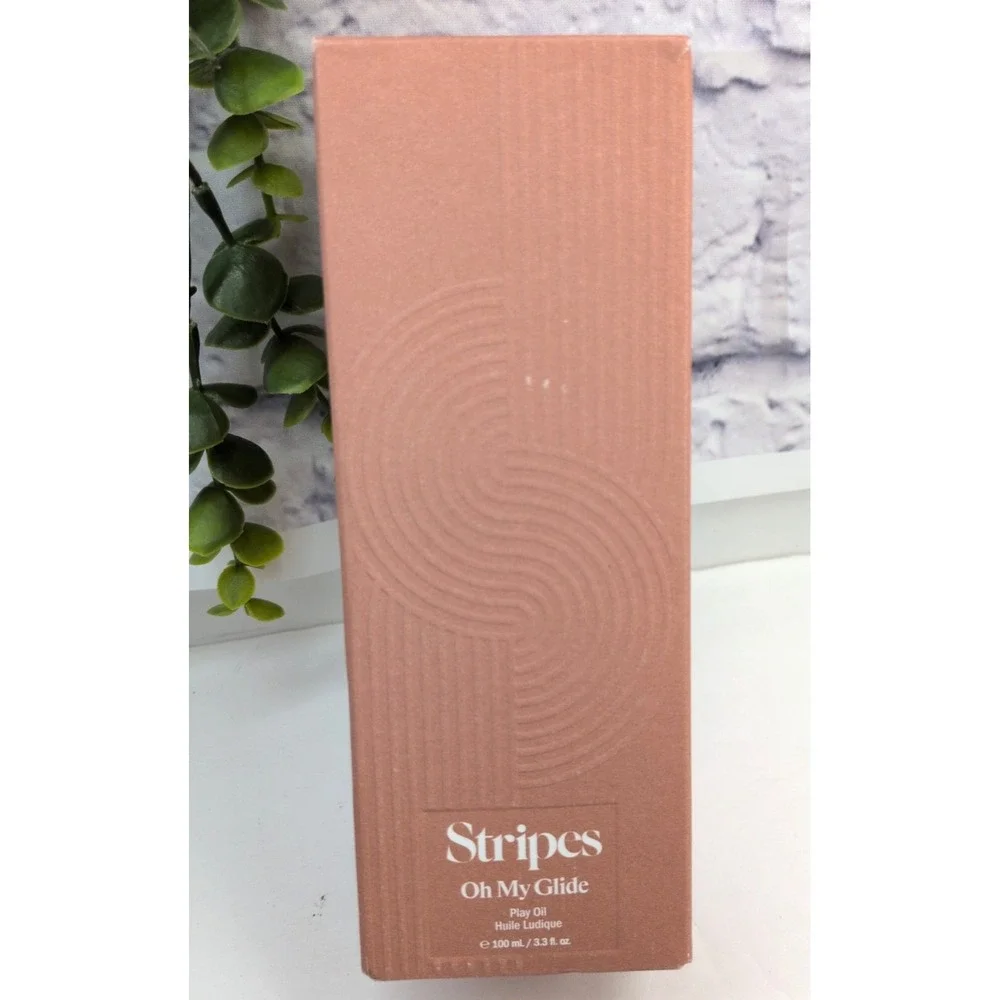 HUGE SZ NIB!😍Stripes Oh My Glide Dryness Relief Play Oil 100ml/3.3oz Lubricant